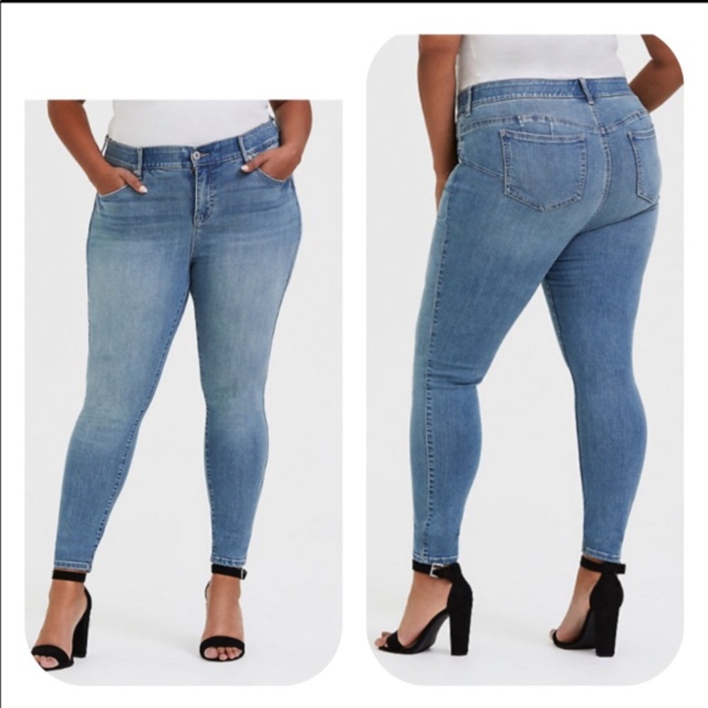 Torrid Bombshell Skinny Jeans 16
